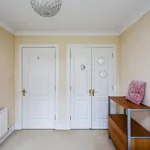 Rent 3 bedroom apartment in Scotland