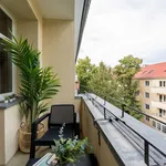 Rent 1 bedroom apartment of 646 m² in Berlin