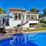 ESTUPENDA VILLA EN MORAIRA