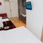 Appartement de 35 m² avec 1 chambre(s) en location à Paris