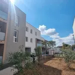 Rent 3 bedroom apartment of 65 m² in Garons