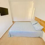 Rent 4 bedroom apartment in Seville