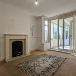 Rent 3 bedroom flat in West Midlands