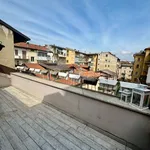 Affitto 3 camera appartamento di 80 m² in Cuneo