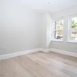 Rent 4 bedroom flat in London