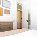 Rent 3 bedroom apartment of 50 m² in Porto