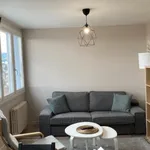 Appartement de 70 m² avec 4 chambre(s) en location à Saint Etienne