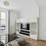 Appartement de 388 m² avec 1 chambre(s) en location à Paris