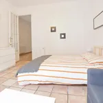 Rent 5 bedroom apartment in Valencia