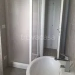 Rent 2 bedroom apartment of 65 m² in Bresso