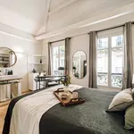 Rent 4 bedroom apartment of 73 m² in Paris