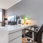 Rent 1 bedroom apartment of 79 m² in Hamburg