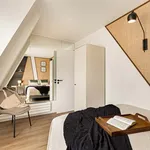 Appartement de 74 m² avec 3 chambre(s) en location à Paris