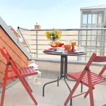 Rent 2 bedroom apartment of 91 m² in Berlin