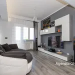 Rent 6 bedroom apartment of 110 m² in Genoa