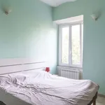 Rent a room in rome