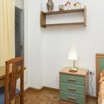 Rent 3 bedroom apartment in Barcelona