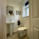 Rent 4 bedroom flat of 102 m² in Manchester