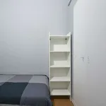 Rent a room in lisbon