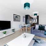 Crown Close, Farnham Royal - Amsterdam Apartments for Rent