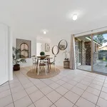 Rent 4 bedroom house in Crestmead