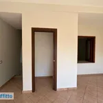 Affitto 4 camera appartamento di 110 m² in Reggio Calabria