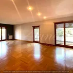 Rent 5 bedroom apartment of 160 m² in Rome