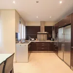 Rent 2 bedroom apartment of 160 m² in Puerto Banús