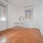 Rent 5 bedroom apartment of 190 m² in Bolzano