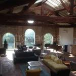 Rent 4 bedroom house of 394 m² in Collecchio