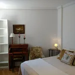 Alquilo 3 dormitorio casa de 120 m² en Madrid