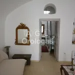 Rent 4 bedroom house of 122 m² in Thira Municipal Unit