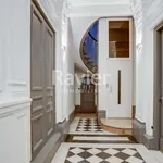 Appartement de 102 m² avec 4 chambre(s) en location à Paris