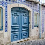 Rent 2 bedroom apartment of 130 m² in lisbon