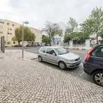 Rent 3 bedroom apartment of 125 m² in Lisbon