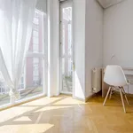 Rent a room of 80 m² in madrid