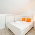 Rent 2 bedroom apartment of 80 m² in lisbon