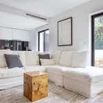 Rent 2 bedroom apartment of 700 m² in Lisbon