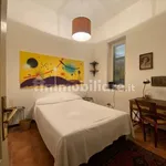 Rent 5 bedroom apartment of 200 m² in Palermo