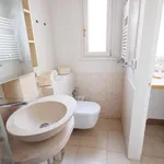 Rent 3 bedroom apartment of 80 m² in Bari