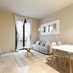 Rent 2 bedroom apartment of 646 m² in Barcelona