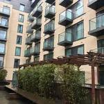 Flat to rent in Flat, High Street, Slough SL1