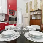 Rent 3 bedroom apartment in Milan