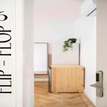 Rent a room of 18 m² in Madrid