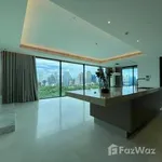 Rent 2 bedroom apartment of 140 m² in Bangkok