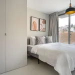 Rent 1 bedroom apartment of 40 m² in lisbon