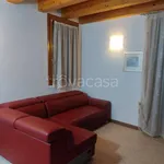 Rent 5 bedroom apartment of 80 m² in Adria