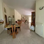 Rent 5 bedroom apartment of 180 m² in Manziana