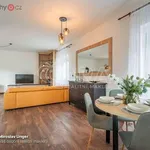 Pronajměte si 1 ložnic/e dům o rozloze 194 m² v Loděnice