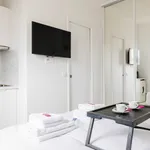 Appartement de 110 m² avec 1 chambre(s) en location à Paris